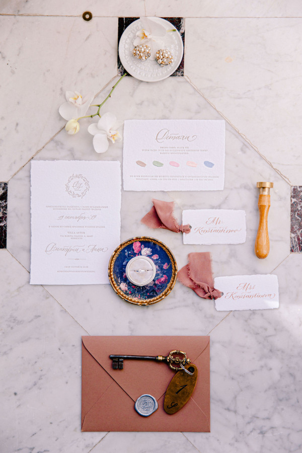 Уютная свадьба с церемонией на берегу Тирренского