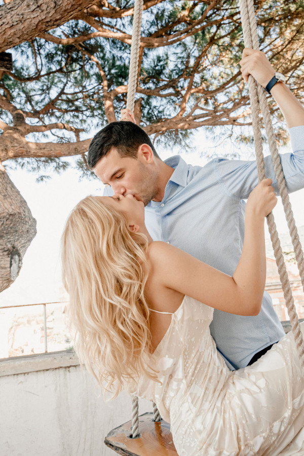 Уютная свадьба с церемонией на берегу Тирренского