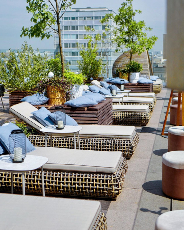 На крыше отеля The Ritz-Carlton открылась обновленная