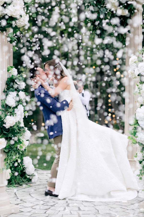 Как прошла свадьба невесты, которая выиграла подарок