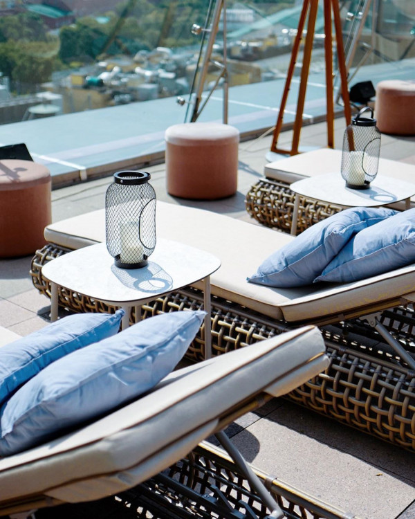 На крыше отеля The Ritz-Carlton открылась обновленная