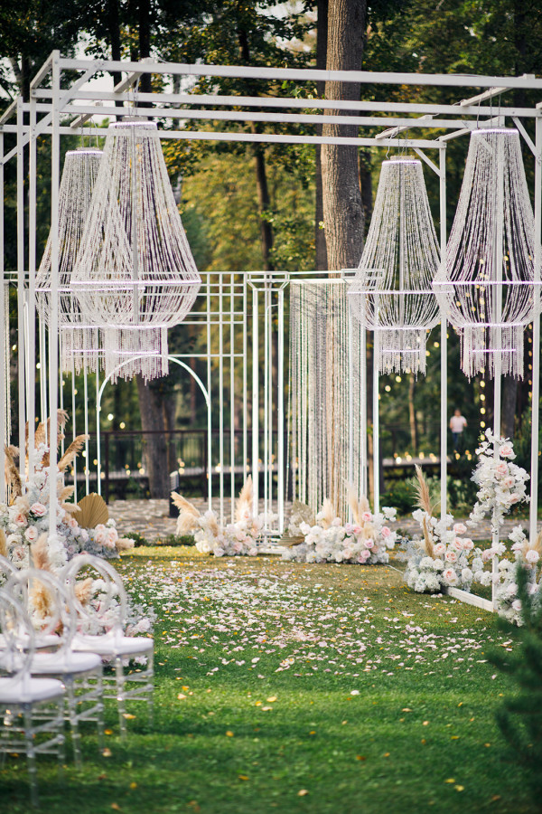 Вы хотите пожениться этим летом. Как успеть?