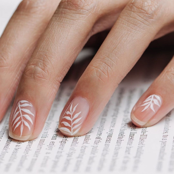 Какой маникюр сделать после карантина? Вот 8