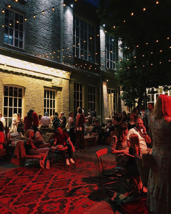 В Москве открылись летние веранды! Вот 5