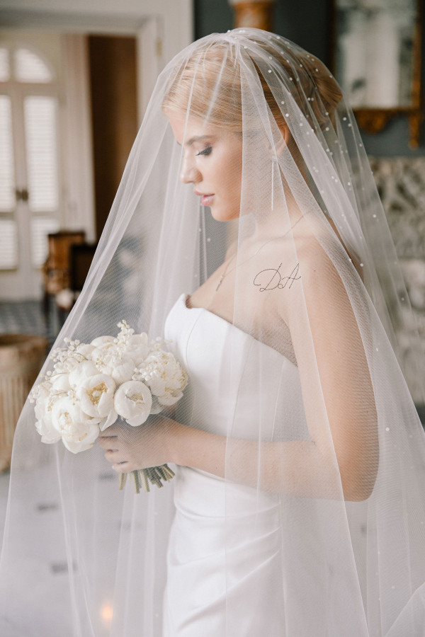 Уютная свадьба с церемонией на берегу Тирренского