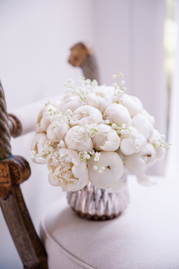 Уютная свадьба с церемонией на берегу Тирренского