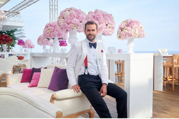 Ведущие Дмитрий Кохно