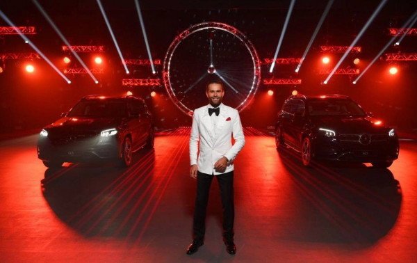 Ведущие Дмитрий Кохно