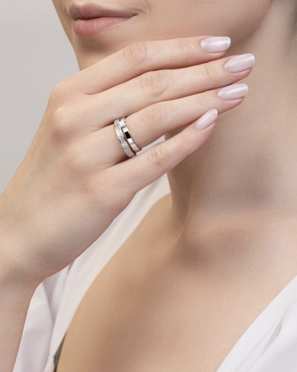 Где искать классические обручальные кольца в Москве?