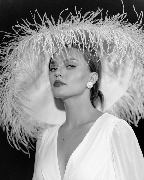 Аксессуары с перьями, которые нужны каждой невесте