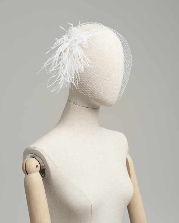 Аксессуары с перьями, которые нужны каждой невесте