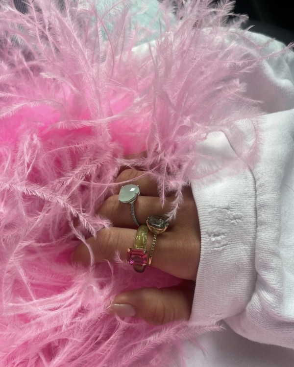 Аксессуары с перьями, которые нужны каждой невесте