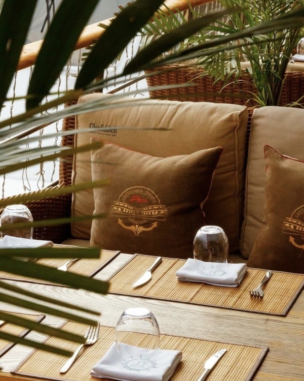 Лето в городе: 15 модных веранд Москвы,