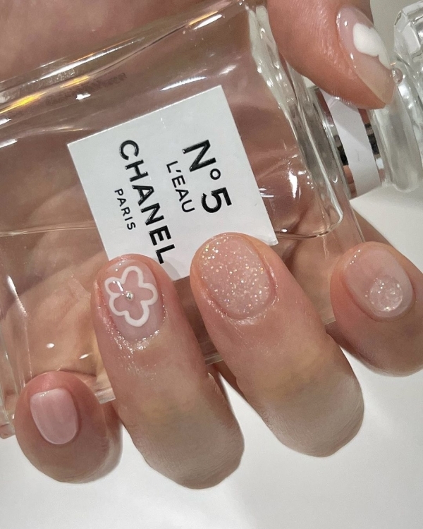 30 идей летнего свадебного маникюра