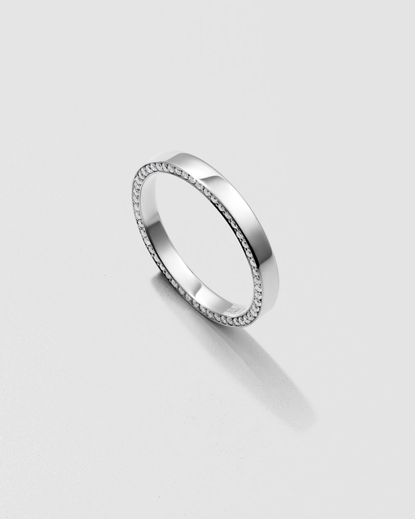 Где искать классические обручальные кольца в Москве?