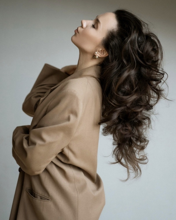 Как придать объем волосам?