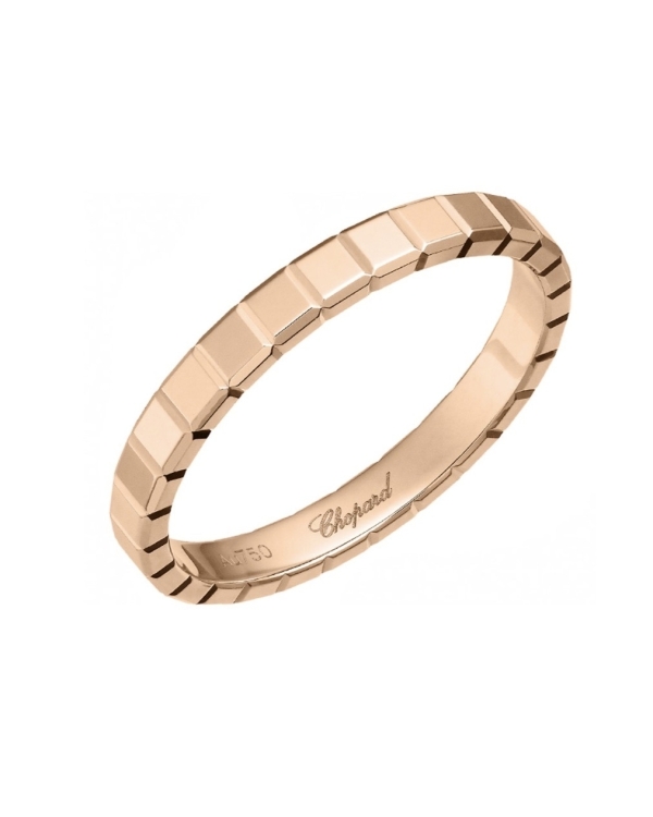 Где искать классические обручальные кольца в Москве?