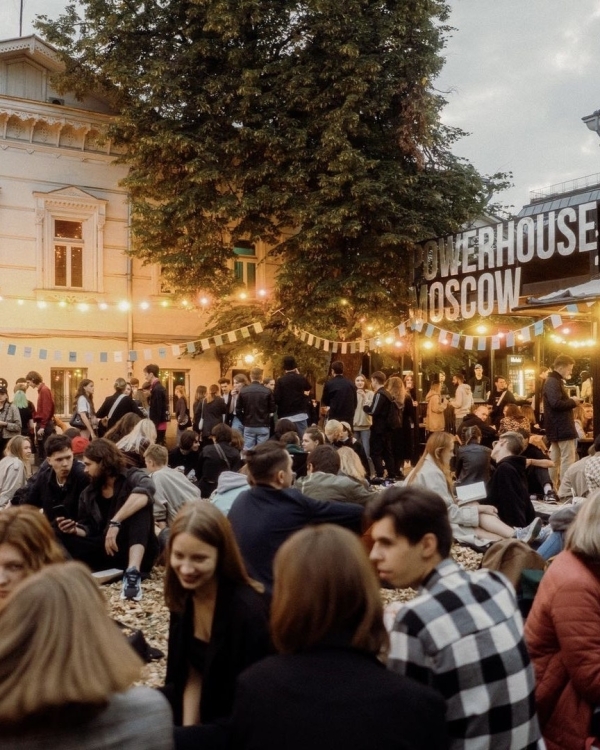 Лето в городе: 15 модных веранд Москвы,