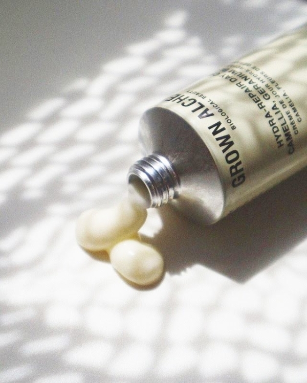 Как собрать косметичку в медовый месяц?