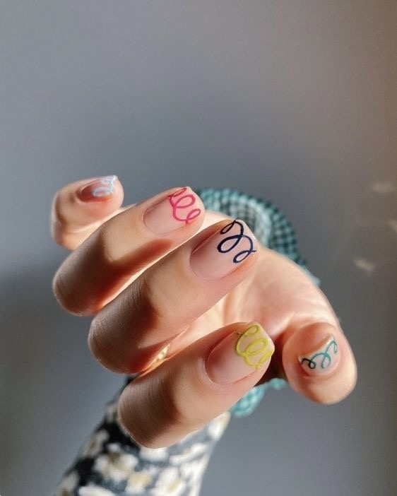 30 идей летнего свадебного маникюра