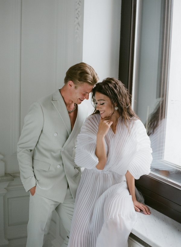 Стильная свадебная съемка в эстетике фильма «Дом