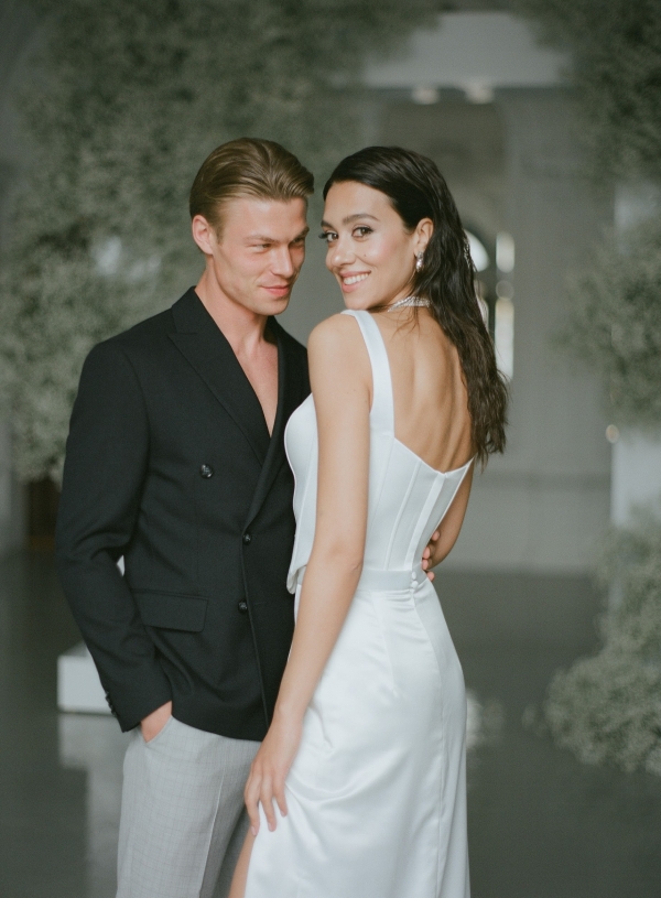 Стильная свадебная съемка в эстетике фильма «Дом