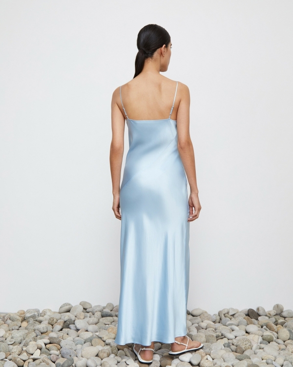 Летние образы для гостей на свадьбе