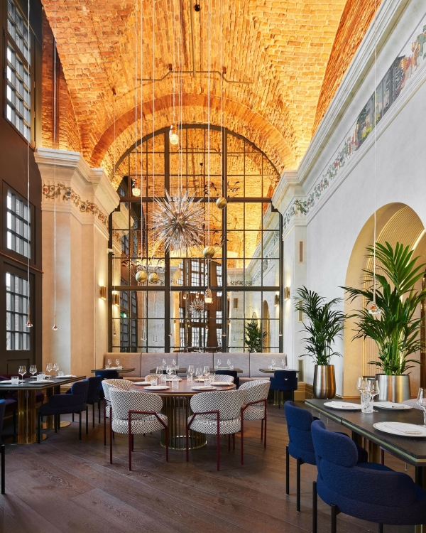 Где отметить помолвку в Питере