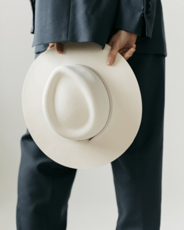 Шляпы — свадебный тренд 2022 года