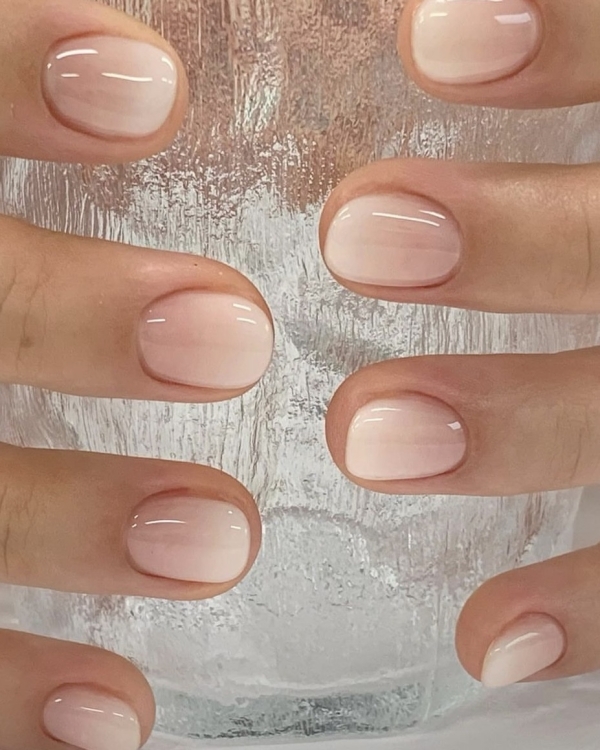 20 идей естественного свадебного маникюра на лето