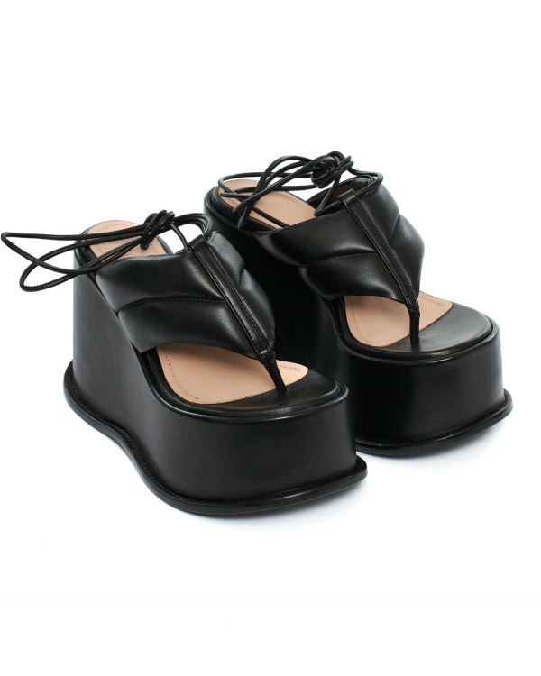 Модные вьетнамки для пляжа и города