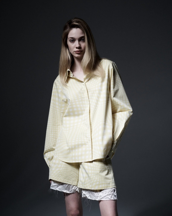 10 стильных рубашек для утра невесты и