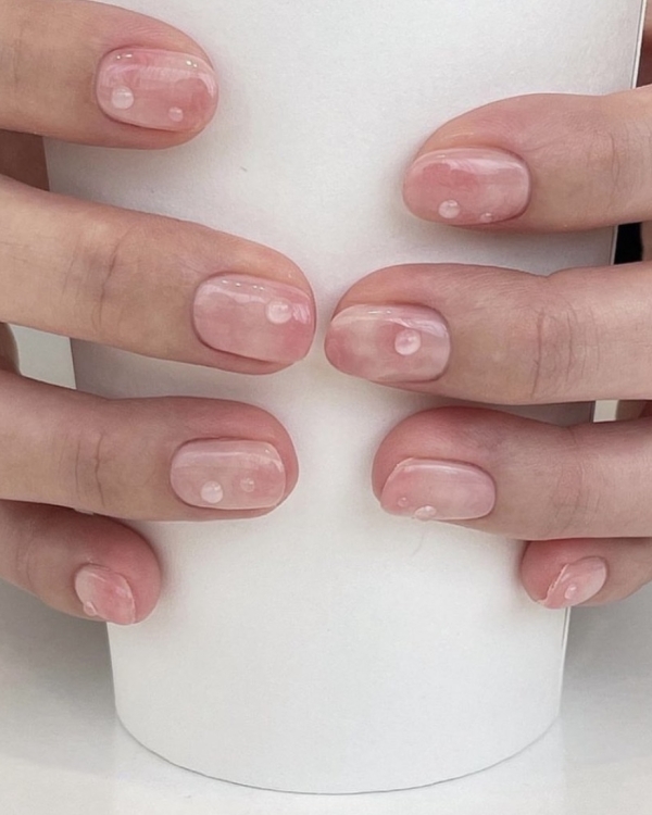 20 идей естественного свадебного маникюра на лето