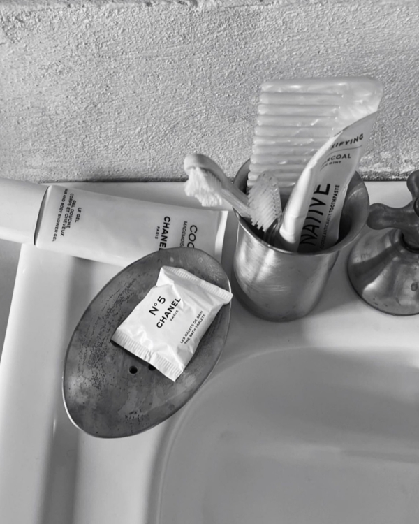 Бьюти-календарь на июль: когда делать стрижки, окрашивание,