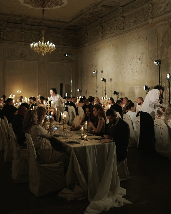 Как нужно праздновать 20 лет любви: дворцовая