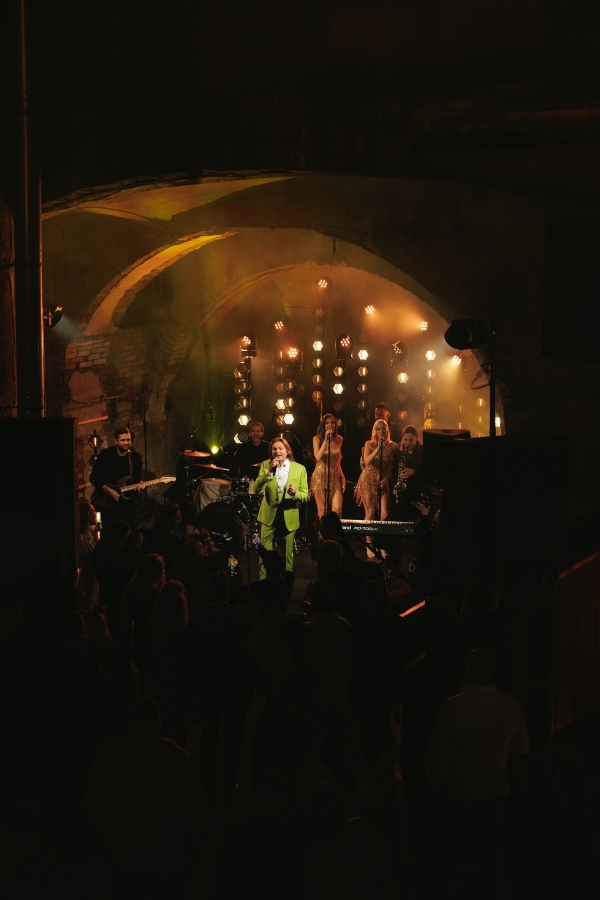 Как нужно праздновать 20 лет любви: дворцовая