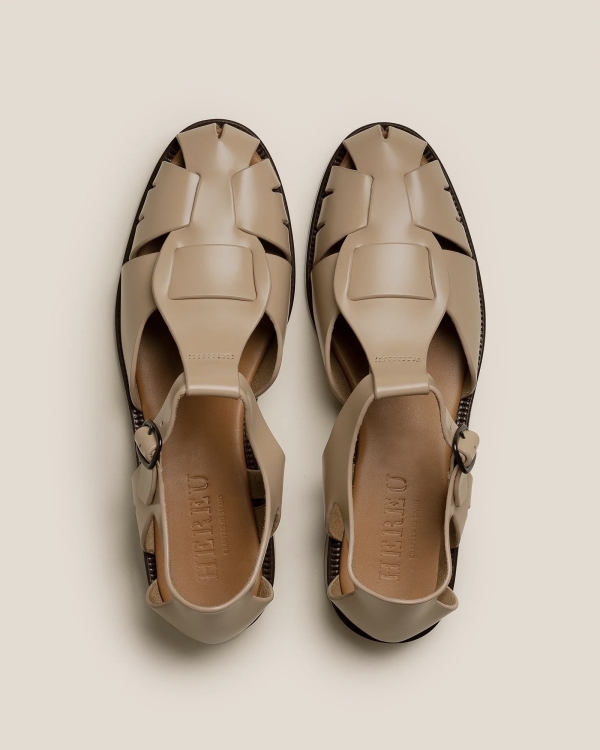 Самая модная обувь для прогулок летом