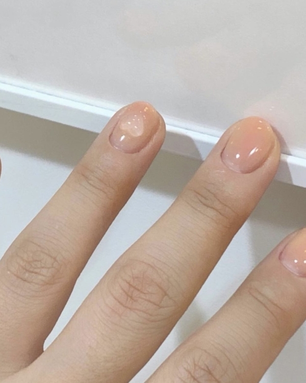 20 идей естественного свадебного маникюра на лето