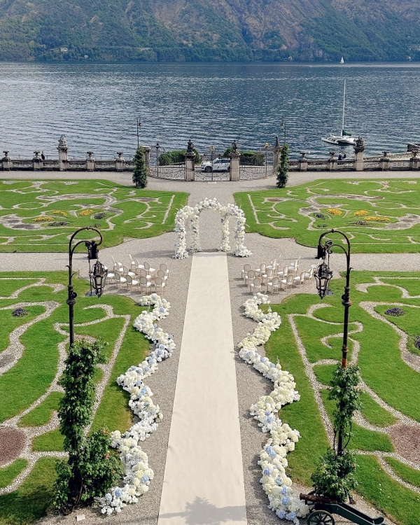 Свадьба в европейском стиле на исторической вилле