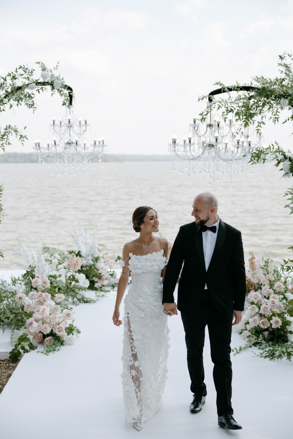 Как оформить свадьбу в стиле современной классики?