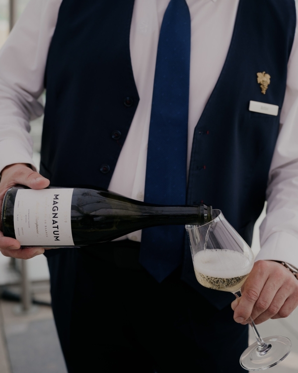 Топ-10 российских вин для свадьбы