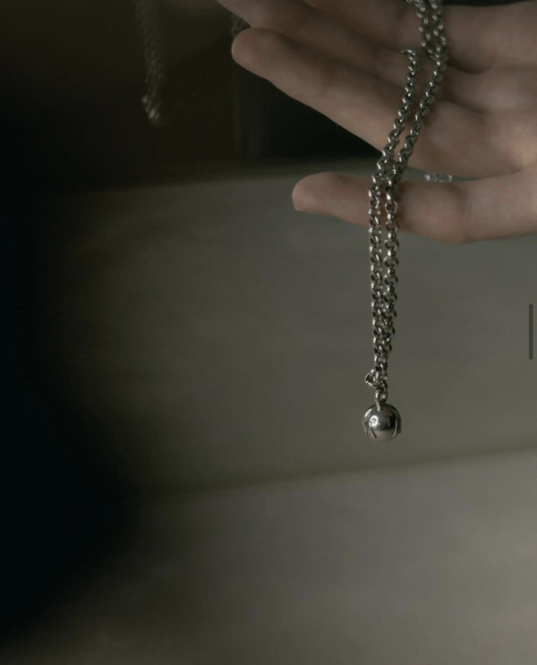 Скучный образ жениха? Дополните его стильными аксессуарами