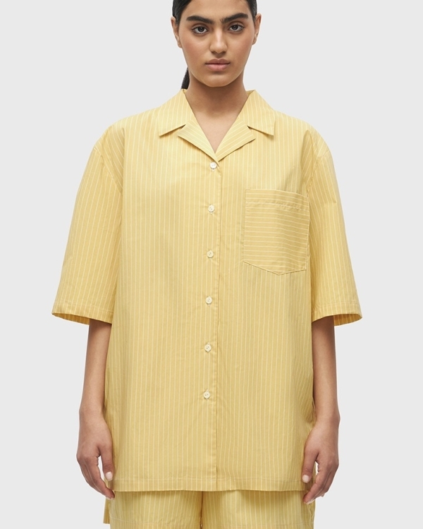 10 стильных рубашек для утра невесты и