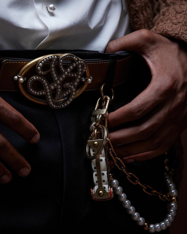 Скучный образ жениха? Дополните его стильными аксессуарами