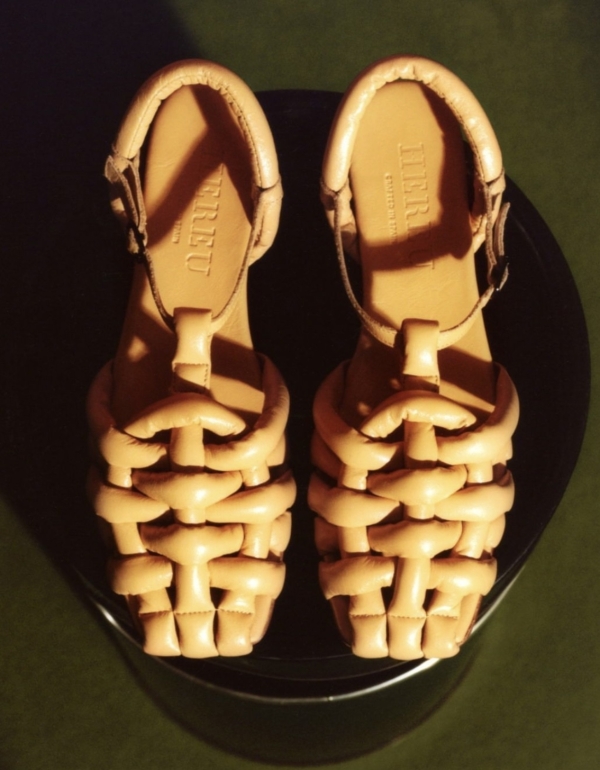 Самая модная обувь для прогулок летом