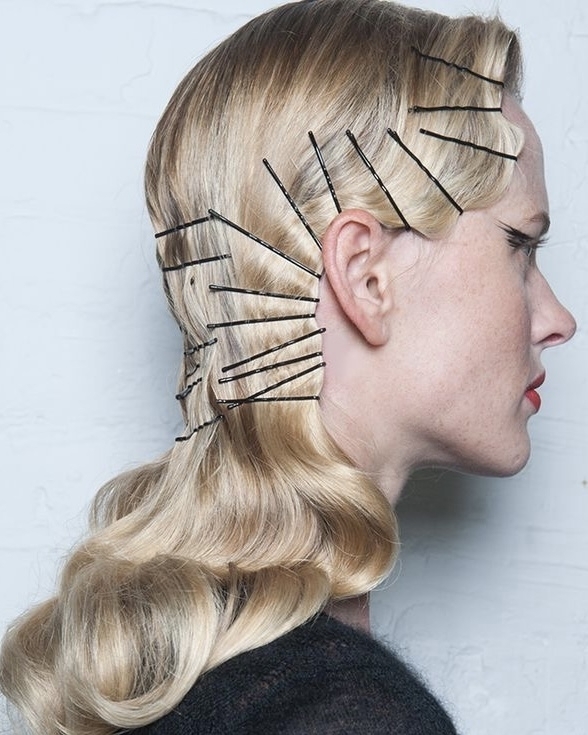 30 модных идей причесок для свадебного образа