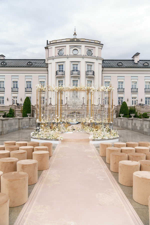 Как оформить свадьбу в стиле современной классики?