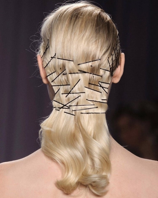 30 модных идей причесок для свадебного образа