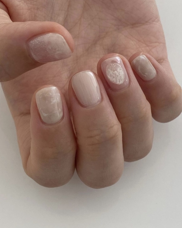 20 идей естественного свадебного маникюра на лето