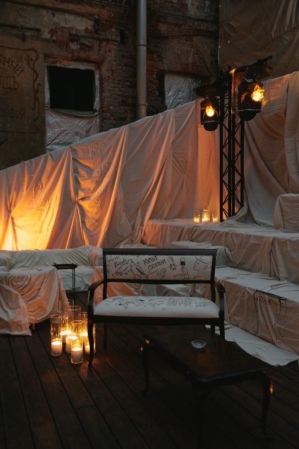 Как нужно праздновать 20 лет любви: дворцовая